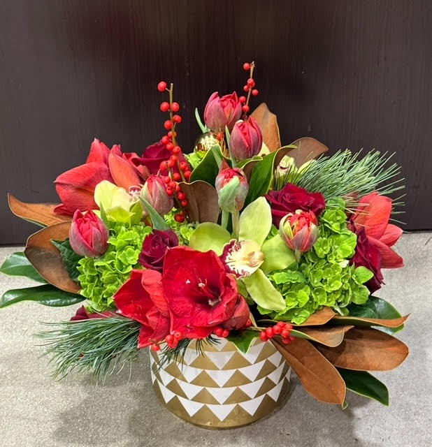 Golden Holiday Glow – Grace Lakes Florist Inc., Naples FL