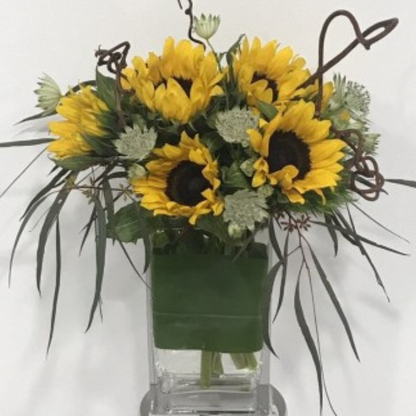 It's Always Sunny –  Grace Lakes Florist Inc., Naples FL